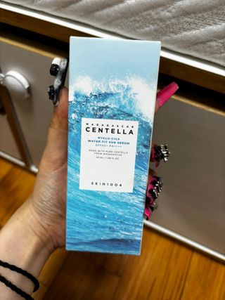 [스킨1004] 마다가스카르 센텔라 히알루-시카 워터핏 선세럼 50ml — 5점을 준 리뷰어가 2024년 5월 올린 사용 사진