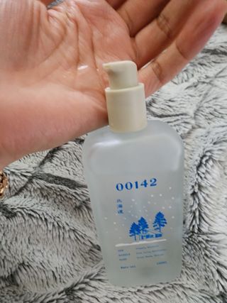 라쿰 북해도 헤어퍼퓸 (헤어에센스/오일) 100ml — 5점을 준 리뷰어가 2023년 4월 올린 사용 사진