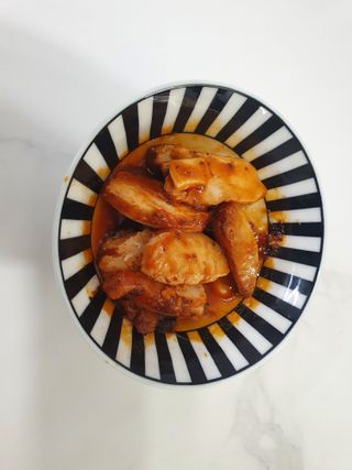 굽네몰 [굽네] 소스가 맛있는 닭가슴살 슬라이스 4종 — 5점을 준 리뷰어가 2021년 12월 올린 사용 사진