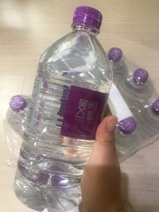 몽베스트 MONTBEST 1L 12입 — 4.5점을 준 리뷰어가 2022년 4월 올린 사용 사진