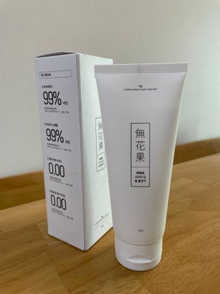 [베러오리진] 무화과 크리미 딥 폼 클렌저/피부 노폐물 & 미세먼지 99 세정 인증 민감성 피부 무자극 인증 — 5점을 준 리뷰어가 2021년 11월 올린 사용 사진