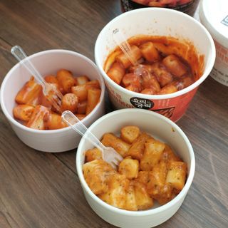 프리 [요리궁리] 타입 B (매콤,치즈,매콤까르보) 꽃떡볶이 6개입 세트 — 5점을 준 리뷰어가 2024년 12월 올린 사용 사진