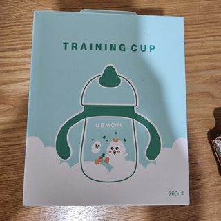 유비맘 트라이탄 코니빨대컵_컬러 랜덤 발송 — 4점을 준 리뷰어가 2021년 3월 올린 사용 사진