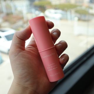 스킨큐어 산다화 카멜리아 안티 링클 멀티밤 — 5점을 준 리뷰어가 2022년 11월 올린 사용 사진