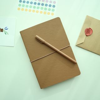 리훈 2022년 이야기 다이어리 그란데 1년형 — 5점을 준 리뷰어가 2021년 11월 올린 사용 사진