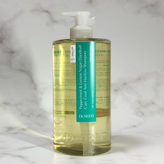 닥터시드 페퍼민트 앤 레몬 비건 비듬케어 쿨 탈모 샴푸 (1000ml) — 5점을 준 리뷰어가 2024년 2월 올린 사용 사진