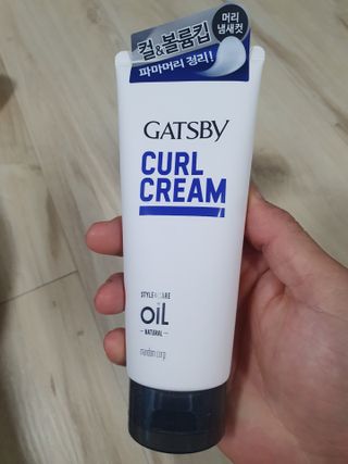 [갸스비] 곱슬 머리부터 파마까지 남자의 컬을 위한 갸스비 컬크림 — 5점을 준 리뷰어가 2021년 5월 올린 사용 사진