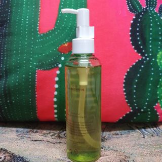 스킨큐어 산다화 순한 클렌징 동백 오일 200ml — 5점을 준 리뷰어가 2023년 3월 올린 사용 사진