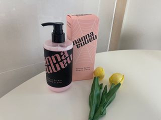 난나 살몬 스파이더 검버섯 미백 톤업 화이트닝 연어 앰플 크림 300ml 대용량 — 5점을 준 리뷰어가 2022년 8월 올린 사용 사진