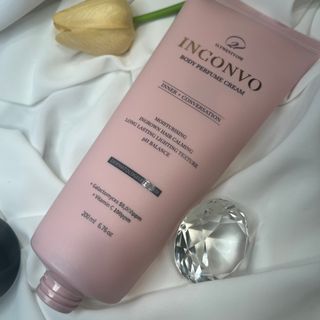 오투에니원 인컨보 바디 퍼퓸 크림 200ml — 4.5점을 준 리뷰어가 2022년 12월 올린 사용 사진