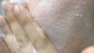 스킨1004 [SKIN1004] 마다가스카르 센텔라 앰플 폼 125ml — 5점을 준 리뷰어가 2024년 8월 올린 사용 사진