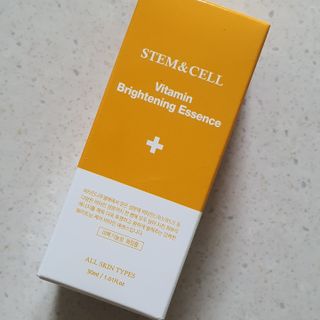 체르엠 스템앤셀 비타민 브라이트닝 에센스 30ml 1개 — 4점을 준 리뷰어가 2021년 12월 올린 사용 사진