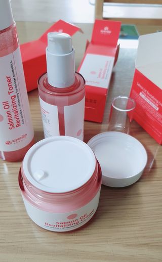 아이앤립 / EYENLIP 아이앤립 연어오일 리바이탈라이징 토너+앰플+크림 3종 세트 — 5점을 준 리뷰어가 2021년 6월 올린 사용 사진