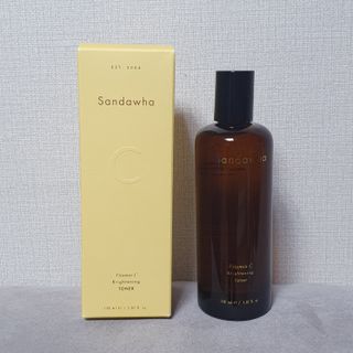 스킨큐어 산다화 비타민c 화이트닝 토너 150ml — 5점을 준 리뷰어가 2021년 12월 올린 사용 사진
