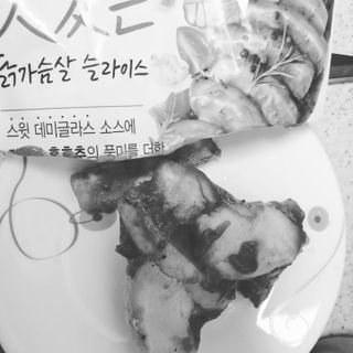 굽네몰 [굽네] 소스가 맛있는 닭가슴살 슬라이스 4종 — 5점을 준 리뷰어가 2021년 12월 올린 사용 사진