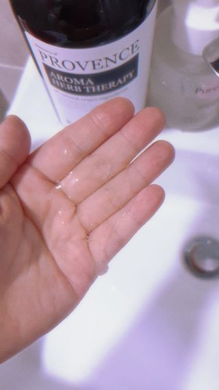 프로방스 프렌치 라벤더 샴푸 1,000ml — 5점을 준 리뷰어가 2021년 5월 올린 사용 사진
