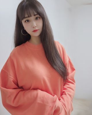 MAPLESYRUPFACTORY 메이플 피그먼트 맨투맨 8.COL — 5점을 준 리뷰어가 2023년 1월 올린 사용 사진