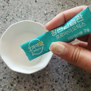 [유산균] 오마이락 장편한습관 프로바이오틱스 30P — 5점을 준 리뷰어가 2022년 11월 올린 사용 사진