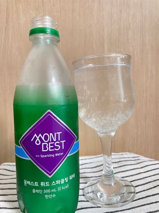몽베스트 Montbest with Sparkling water Plain 20병 — 5점을 준 리뷰어가 2022년 7월 올린 사용 사진