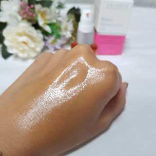 유니베르소 로즈힙 오일 15ml — 5점을 준 리뷰어가 2021년 7월 올린 사용 사진