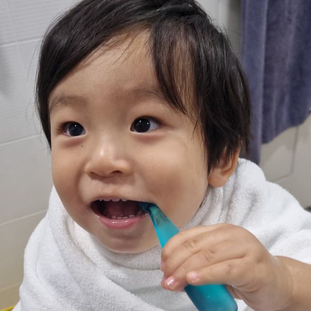 브리스틱 에르고 아이스 유아칫솔 1단계 리뷰 사진