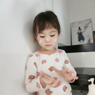 카프리나 프레쉬 산양밀크 모이스춰라이징 바디로션 350ml(오리지널향) — 5점을 준 리뷰어가 2022년 12월 올린 사용 사진