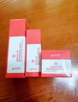 아이앤립 / EYENLIP 아이앤립 연어오일 리바이탈라이징 토너+앰플+크림 3종 세트 — 5점을 준 리뷰어가 2021년 7월 올린 사용 사진