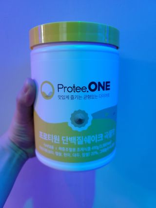 프로티원 단백질쉐이크 곡물맛 2주분 1통+보틀 — 5점을 준 리뷰어가 2021년 4월 올린 사용 사진