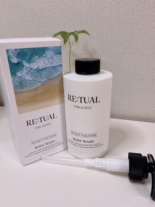 레츄얼 더 센트 바디워시 시크릿 파라다이스(500ml) — 5점을 준 리뷰어가 2022년 7월 올린 사용 사진