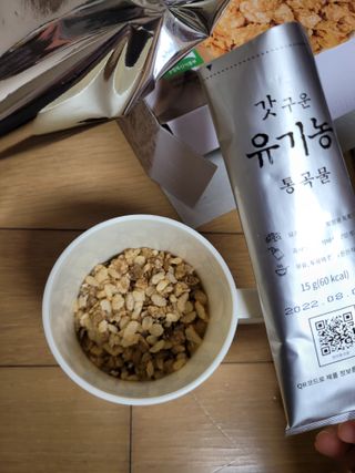 씨알푸드 유기농 쌀 시리얼 390g + 갓 구운 유기농 발아통곡물 150g — 5점을 준 리뷰어가 2022년 1월 올린 사용 사진