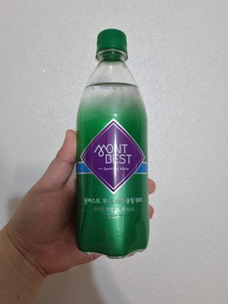 몽베스트 Montbest with Sparkling water Plain 20병 — 5점을 준 리뷰어가 2021년 11월 올린 사용 사진