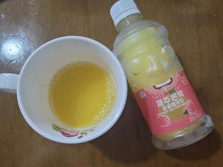 탐라원 제주의 맛, 몬딱주스 4종세트 - 한라봉몬딱주스, 천혜향몬딱주스, 청귤에이드, 당근몬딱주스 — 3.5점을 준 리뷰어가 2021년 7월 올린 사용 사진