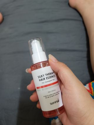 썸헤어 / SUMHAIR 썸헤어 실키 테라피 헤어 에센스 — 5점을 준 리뷰어가 2021년 4월 올린 사용 사진