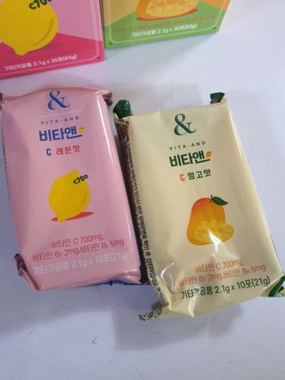 비타앤C 레몬맛, 망고맛 — 5점을 준 리뷰어가 2021년 4월 올린 사용 사진