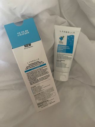 랑벨 수퍼내츄럴 아쿠아 수딩 크림 100ml — 5점을 준 리뷰어가 2022년 4월 올린 사용 사진
