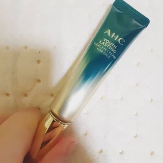 [NEW 탄력유턴 아이크림] AHC 유스 래스팅 리얼 아이크림 포 페이스 — 5점을 준 리뷰어가 2021년 3월 올린 사용 사진