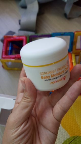 소노앙쥬 프렌들리 베이비 고보습크림 — 5점을 준 리뷰어가 2022년 9월 올린 사용 사진