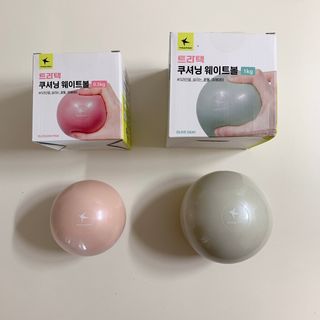 트라택 쿠셔닝 웨이트볼 0.5kg + 1kg SET — 4점을 준 리뷰어가 2022년 4월 올린 사용 사진