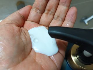 [포레스트스토리] 탈모증상완화 샴푸 1,000ml — 5점을 준 리뷰어가 2022년 3월 올린 사용 사진