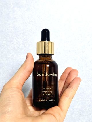 스킨큐어 산다화 비타민c 화이트닝 에센스 30ml — 5점을 준 리뷰어가 2024년 1월 올린 사용 사진