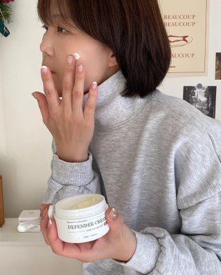 아이코이 디펜더 미백 크림 수분 기미잡티 수부지 색소침착 — 5점을 준 리뷰어가 2022년 12월 올린 사용 사진