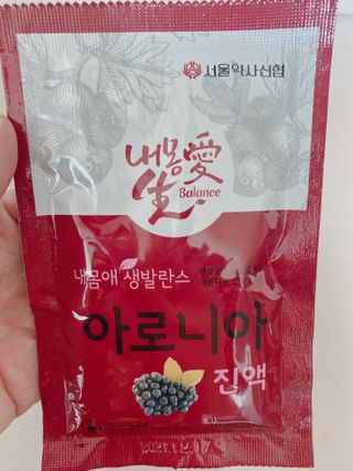 서울약사신협_내몸애생발란스아로니아_70ml x 30포 — 4점을 준 리뷰어가 2021년 7월 올린 사용 사진