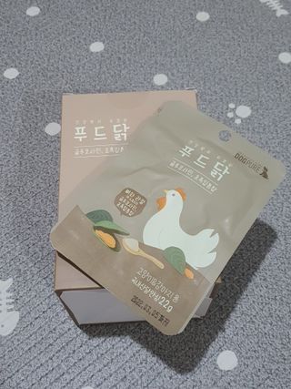 도그퓨어 푸드닭 강아지 닭고기 통살 애견간식 오리지널/차전자피/초록입홍합 — 5점을 준 리뷰어가 2021년 11월 올린 사용 사진