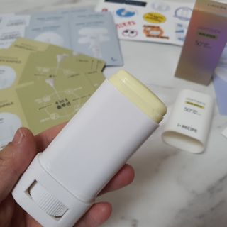 아이레시피 라이트터치 선스틱 15g (SPF50+, PA++++) — 5점을 준 리뷰어가 2023년 2월 올린 사용 사진