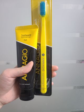 [지오클린] 안나지오 구취케어  기능성 치약 칫솔 세트 (칫솔 5 개+치약 100g 1 개 ) — 5점을 준 리뷰어가 2022년 7월 올린 사용 사진