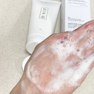 [베러오리진] 무화과 크리미 딥 폼 클렌저/피부 노폐물 & 미세먼지 99 세정 인증 민감성 피부 무자극 인증 — 4.5점을 준 리뷰어가 2021년 12월 올린 사용 사진