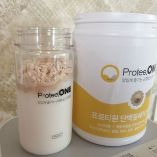 프로티원 단백질쉐이크 곡물맛 2주분 1통+보틀 — 5점을 준 리뷰어가 2021년 3월 올린 사용 사진