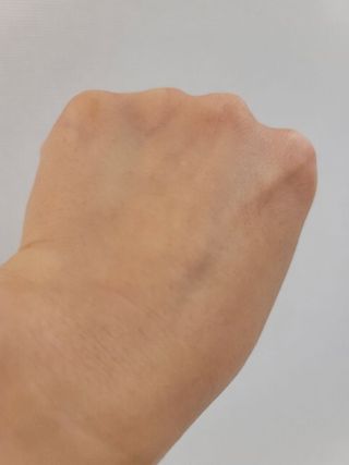 비엔디 2NOW[한글]]BnD 바디 미백 겨드랑이 크림 — 5점을 준 리뷰어가 2024년 11월 올린 사용 사진
