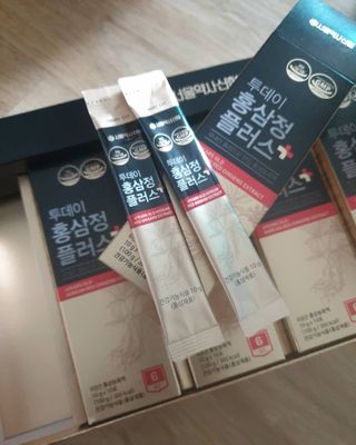 서울약사신협_투데이홍삼정플러스스틱_10g x 60포 — 4점을 준 리뷰어가 2021년 7월 올린 사용 사진