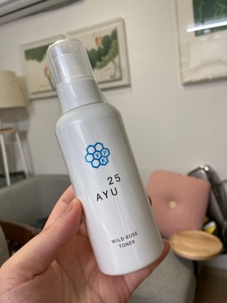 AYU25[아유트웬티파이브] 피부건강에 꼭 필요한 pH 약산성 와일드 로즈토너 — 3.5점을 준 리뷰어가 2021년 5월 올린 사용 사진